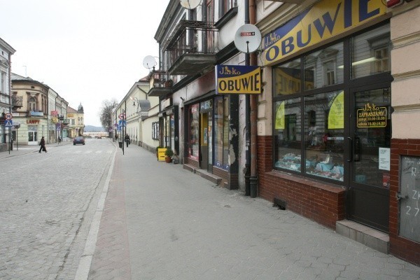 W środę rusza gwarancyjna "poprawa  równości" nawierzchni na ul. Piotra Skargi w Nowym Sączu