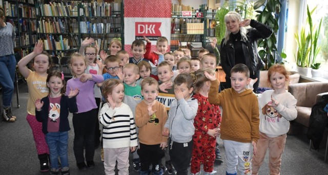 W Miejsko-Gminnej Bibliotece Publicznej w Busku-Zdroju odbyło się spotkanie z Moniką Sawicką, autorką powieści obyczajowych.