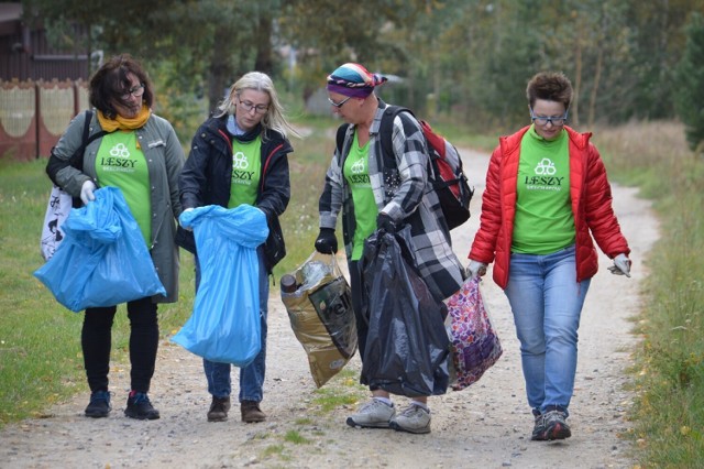 Leszy Bełchatów Miłośnicy czystych Lasów mają za sobą już wiele akcji porządkowania lasów