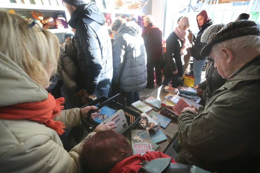 Prawdziwe skarby w Galerii Szpargałek w Szczecinie. Znów przyszły tłumy! [ZDJĘCIA]