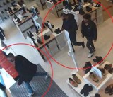 Rozpoznajesz ich? Policjanci z puckiej komendy szukają złodziei, którzy obrobili sklep w Pucku | ZDJĘCIA, NADMORSKA KRONIKA POLICYJNA