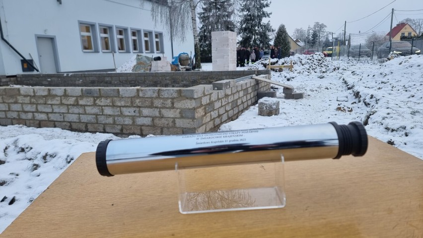 Wmurowano kamień węgielny pod nową remizę dla strażaków z OSP w Śmiardowie Krajeńskim