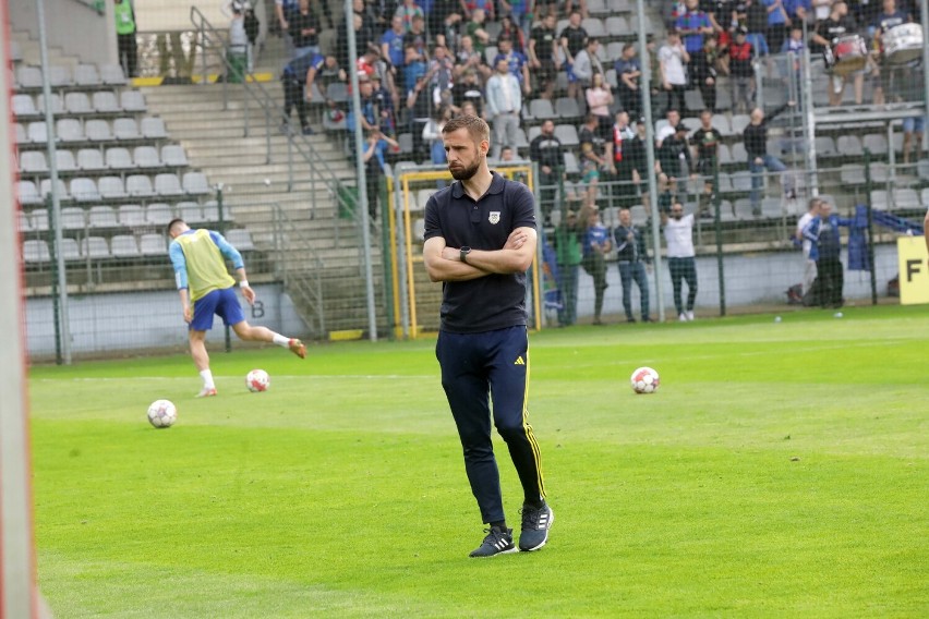 Piłkarze Miedzi Legnica przegrali z drużyną Arki Gdynia, zobaczcie zdjęcia