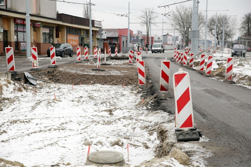 Z końcem stycznia powinny zniknąć utrudnienia w ruchu przy dworcu PKP. Niemal pewne, że ten scenariusz się nie sprawdzi