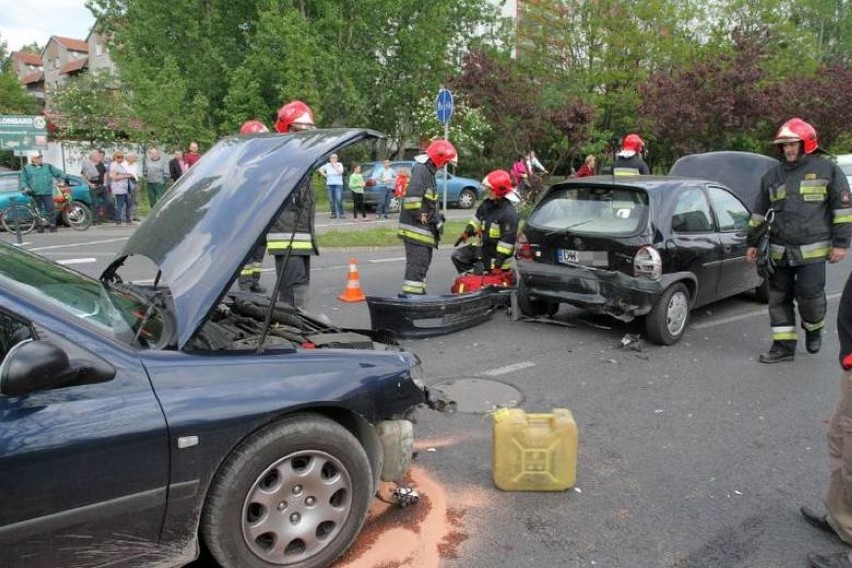 Wypadek przy ul. Rogowskiej. Jedna osoba ranna