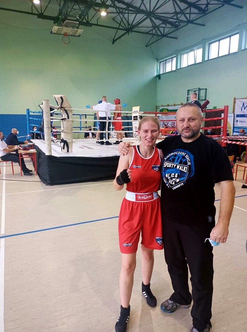 Boks. Martyna Kaszczuk ze Sportów Walki Piła brązową medalistką Mistrzostw Polski Seniorek