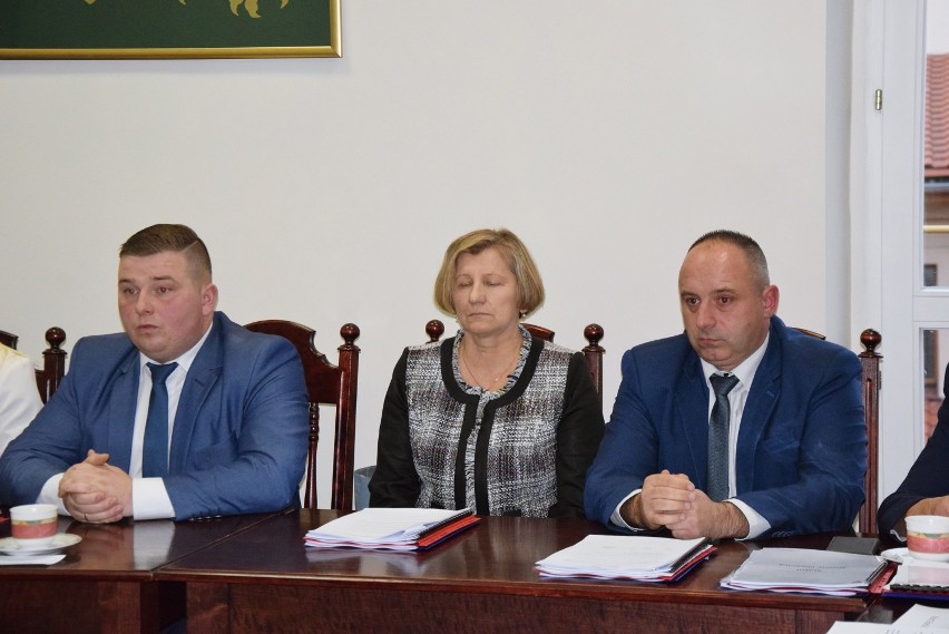 Wójt i nowi radni gminy Oleśnica złożyli ślubowanie