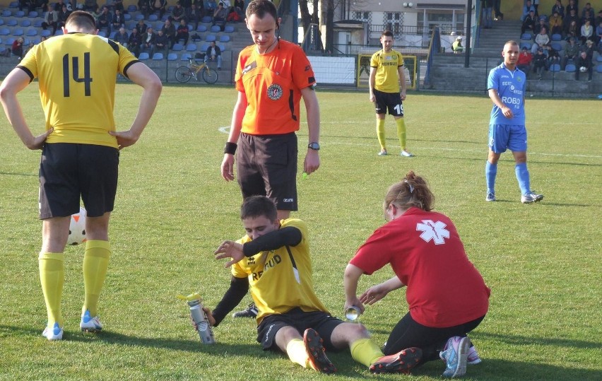 Trzebinia. Niedosyt w MKS po inauguracji wiosny u siebie z Hutnikiem (0:0), Soła nowym liderem