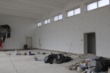 Remont sali przy Szkole Podstawowej nr 2 w Nowem. Zobacz zdjęcia i wideo