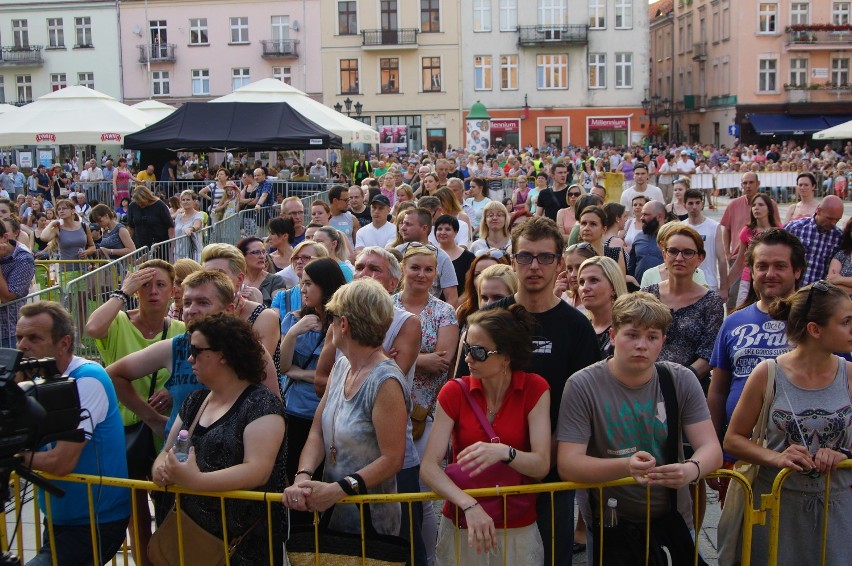 Pod Niebem Kalisza. Filharmonia i Piasek rozgrzali...