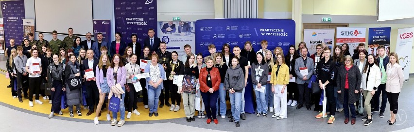 300 uczniów wzięło udział w Turnieju o Puchar Witelona w Legnicy, zdjęcia