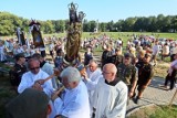 Tłumy wiernych na uroczystościach odpustowych w Wąwolnicy. Zobacz zdjęcia