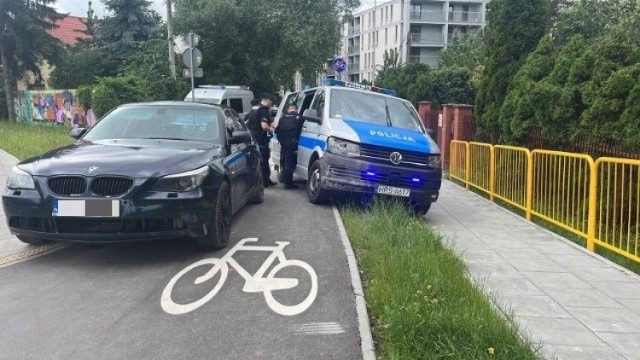 Policjanci ścigali BMW prowadzone przez 22-latka