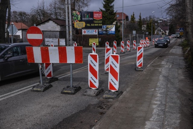 Remont ul. Niepołomickiej w Gdańsku - marzec 2019. Zmiana organizacji ruchu, utrudnienia, objazdy