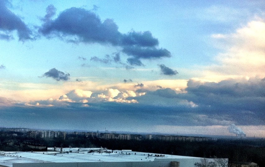 Niesamowicie piękne i złowieszcze chmury nad Śląskiem
