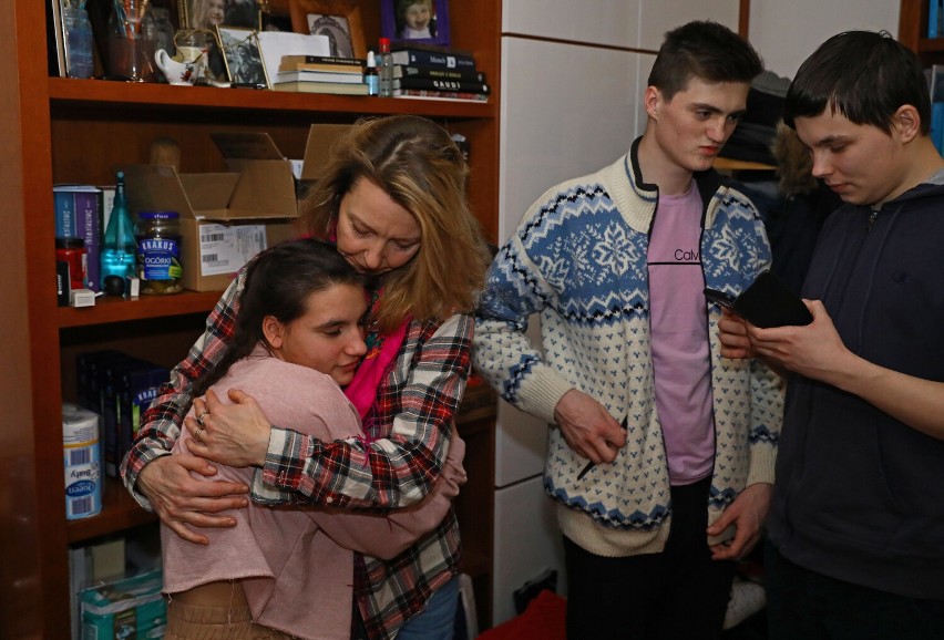 Ilu uchodźców z Ukrainy zatrzymało się w Piotrkowie i w...