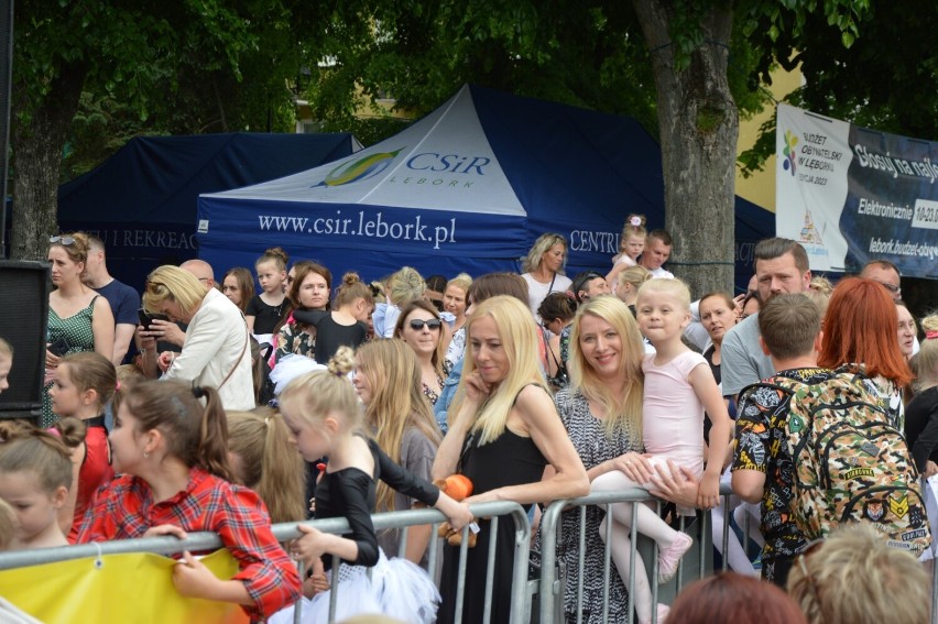 Lębork. Fantastyczna zabawa na placu Pokoju z okazji Dnia Dziecka