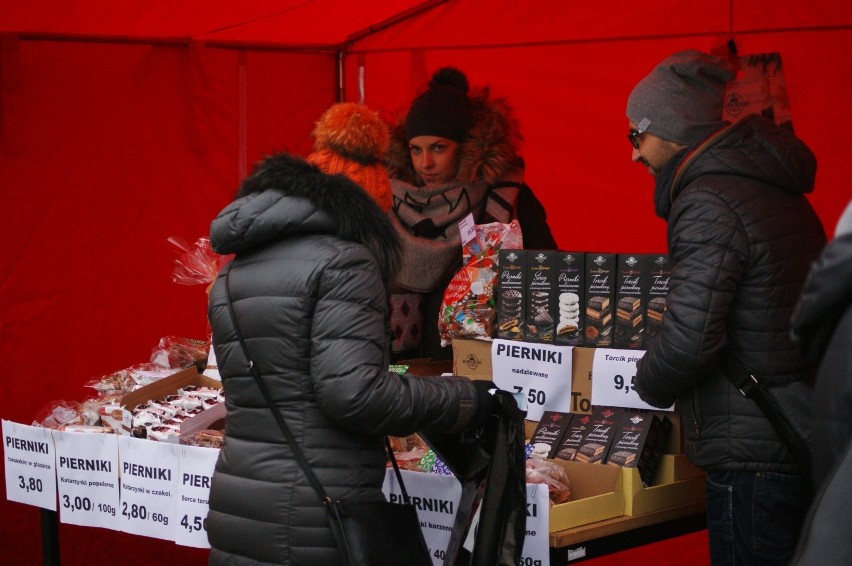 Jarmark świąteczny na Rynku w Inowrocławiu [zdjęcia]
