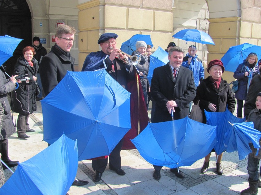 Kalisz solidarny z chorymi na autyzm. Obwieścili to na cztery strony świata