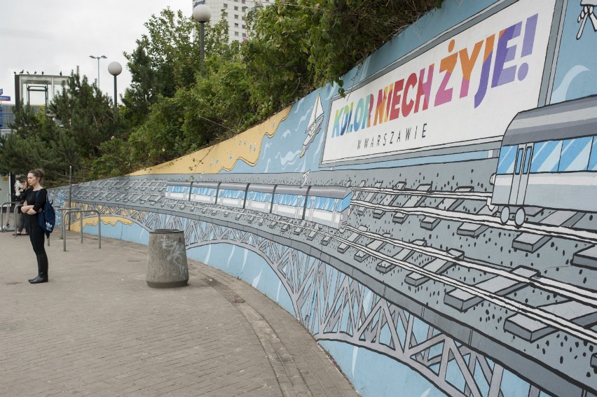 Stacja Metro Centrum. Na patelni powstaje ogromny mural