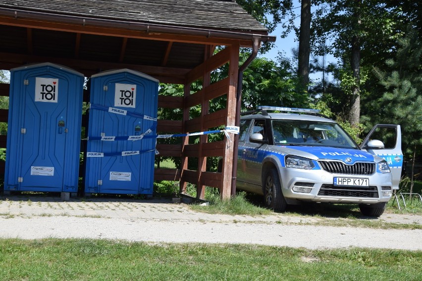 Kłobuck. Zwłoki noworodka znalezione w toi toiu na Zakrzewie