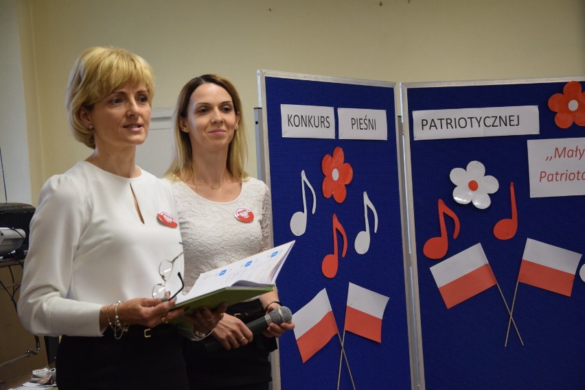 Konkurs pieśni patriotycznych "Mały Patriota" w Przedszkolu numer 5 w Skierniewicach 