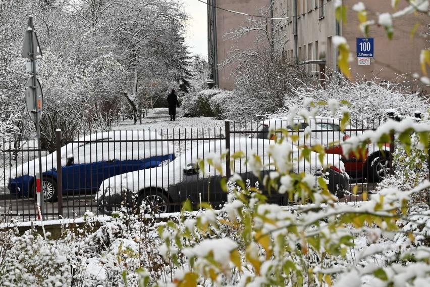 Zima zaatakowała Kielce. Całe miasto pokryte śniegiem (GALERIA)