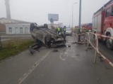 Kraków. Wypadek dwóch samochodów na ul. Christo Botewa. Jeden z nich dachował [ZDJĘCIA]