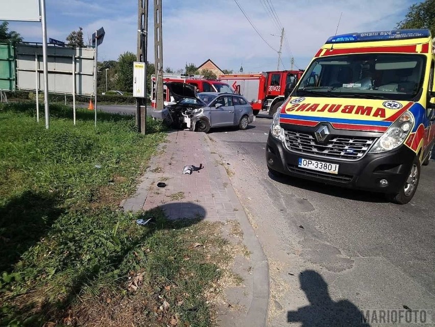 Wypadek w Tarnowie Opolskim. Jedna osoba jest ranna.