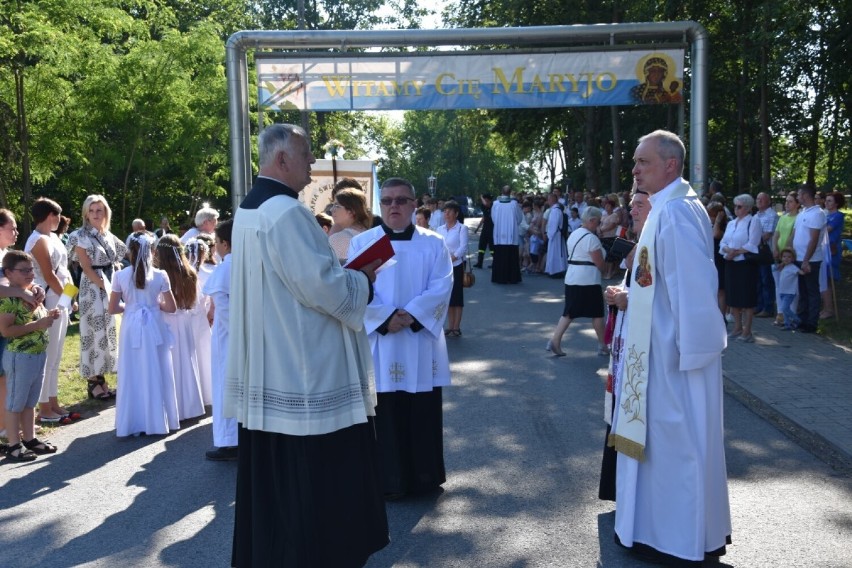 Peregrynacja w powiecie wągrowieckim. Czarna Madonna już w powiecie wągrowieckim. Tak witali ją wierni w Wapnie