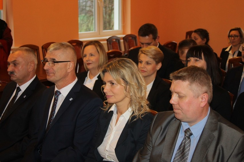Radni w Sulmierzycach wybrali już przewodniczącego i wiceprzewodniczącą [ZDJĘCIA]