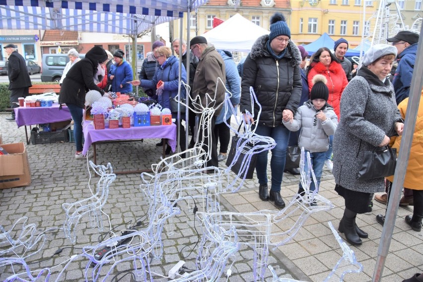 Cykl bożonarodzeniowych kiermaszy w powiecie nakielskim...