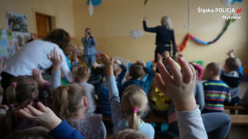 Myszkowska policja odwiedziła przedszkole w Koziegłowach [ZDJĘCIA]