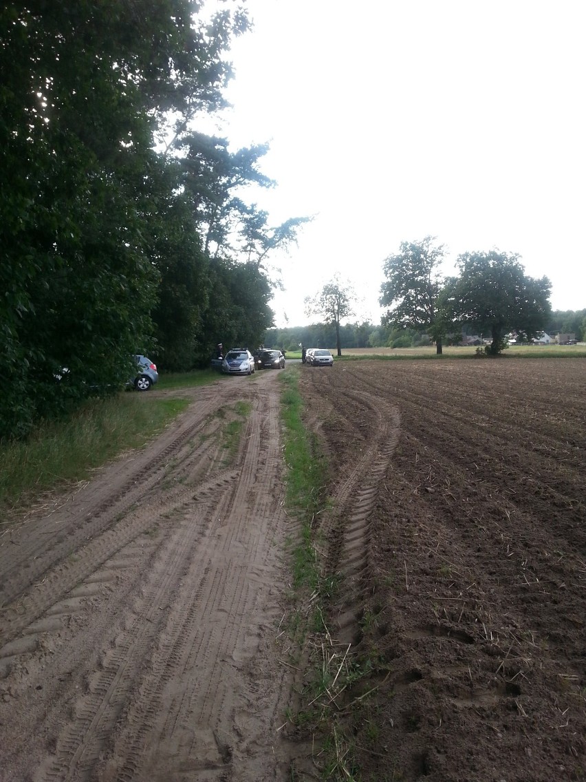 Grońsko. Zwłoki policjanta w lesie