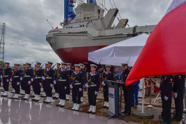 Wodowanie holownika dla Marynarki Wojennej RP w Remontowej Shipbuilding 8.07.2019