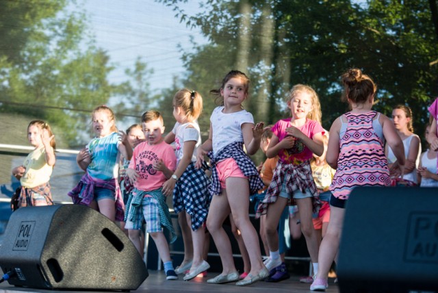 Niedziela w Białej to piknik rodzinny, organizowany rokrocznie w Białej Rawskiej. Odbył się 18 czerwca na terenie Targowicy Przemysłowej. Organizatorzy, czyli władze miasta i gminy, przygotowali dla mieszkańców wiele atrakcji.