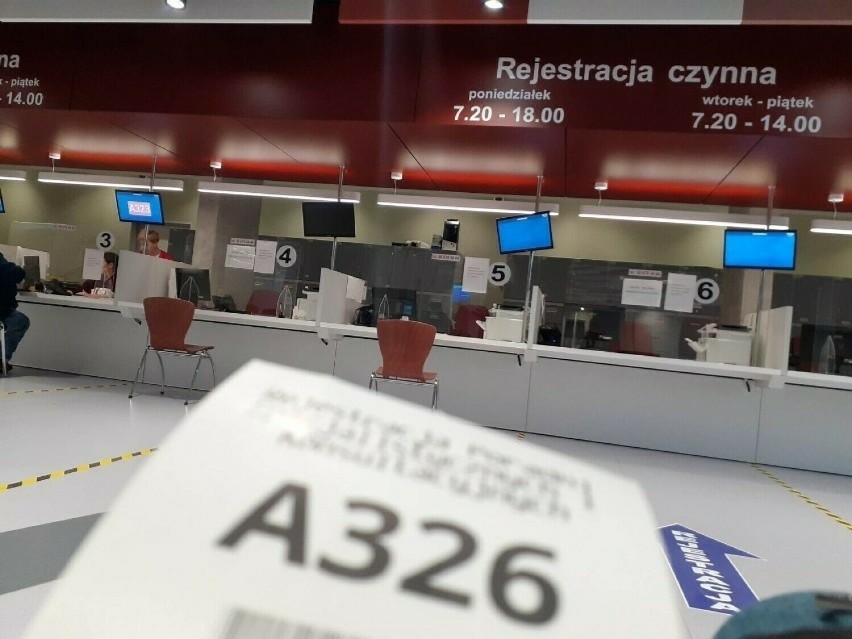 Toruń. Dodzwonienie się do rejestracji na Bielanach to cud – informują mieszkańcy. Wciąż lepiej tam iść, niż zadzwonić