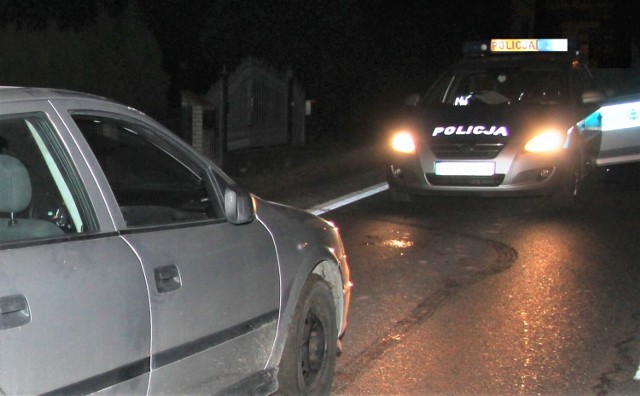 Policjanci zatrzymali na drogach powiatu oświęcimskiego kolejnych pijanych kierowców, m.in. w Oświęcimiu