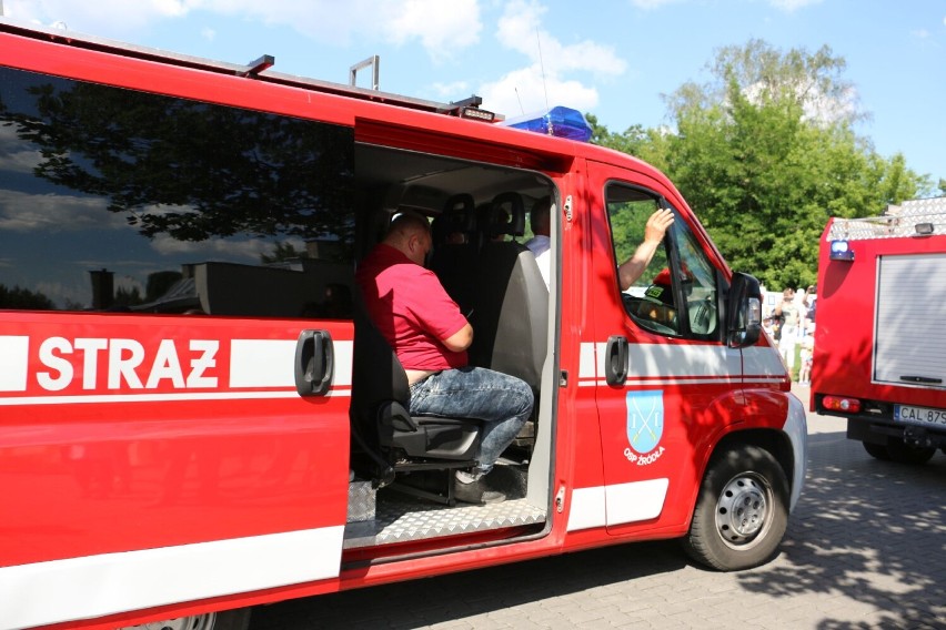 Parada i pokaz wozów strażackich podczas 7. Wojewódzkiego Zlotu Samochodów Strażackich 2022 w Ciechocinku [zdjęcia]