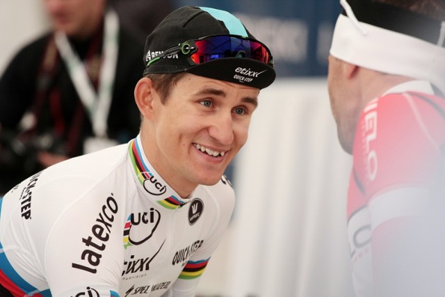 Michał Kwiatkowski na starcie Škoda Velo Toruń [ZDJĘCIA]