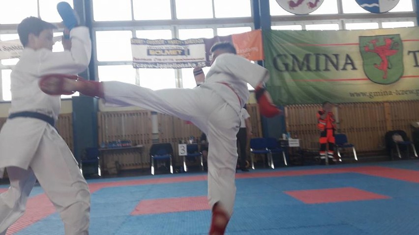 Trzy medale zawodniczek karate z powiatu puckiego na Grand Prix Tczewa Energa Cup. Sakura Rumia ma 3 medale