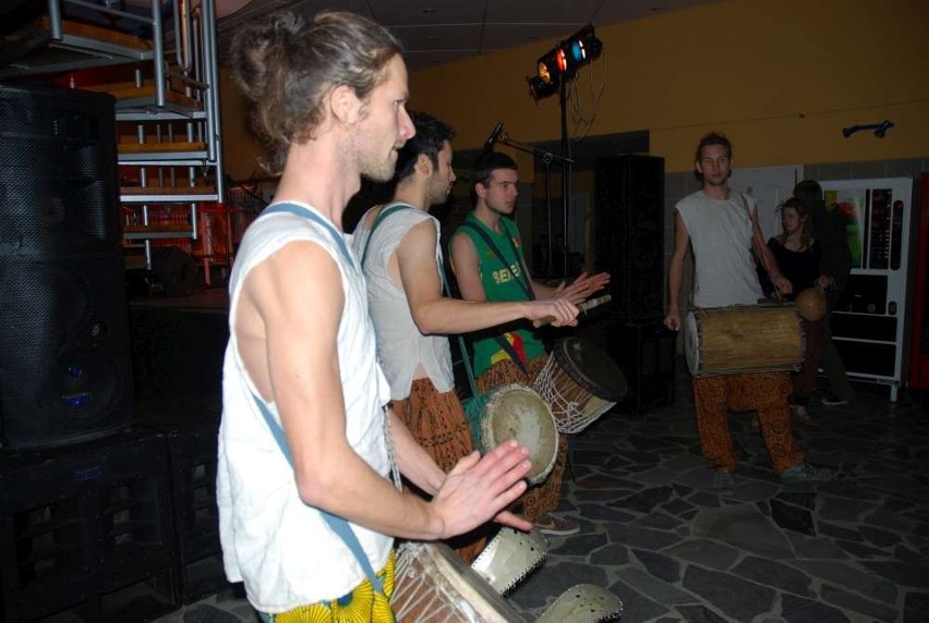 Krotoszyn - Foliba i Zebra zagrały w Krotoszyńskim Ośrodku Kultury