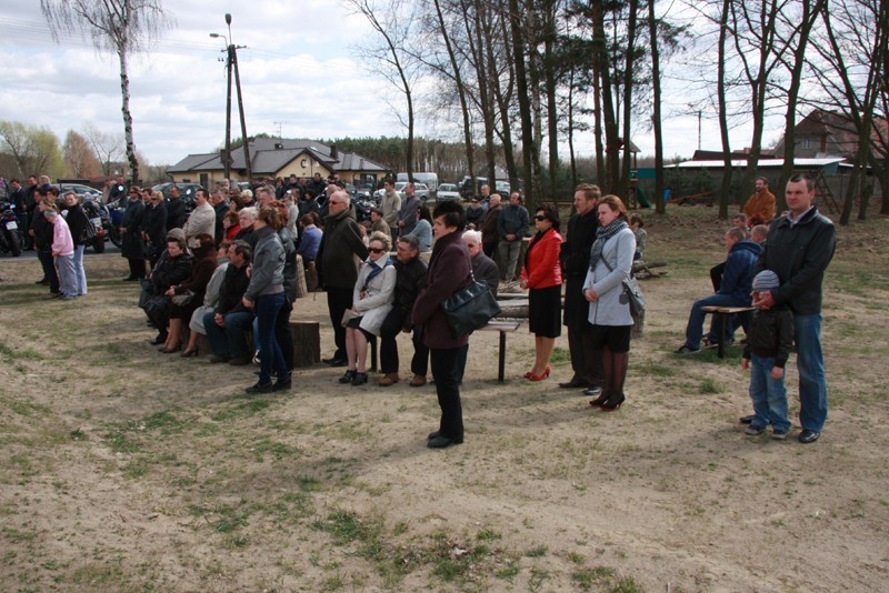 Odsłonięto obelisk ku czci ofiar Katynia i Smoleńska