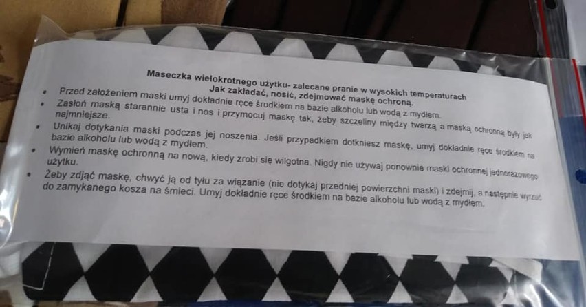 Gmina Lichnowy. Maseczki ochronne dla seniorów powstają też GOKiS [ZDJĘCIA]. Szyją je pracownice na użyczonych maszynach