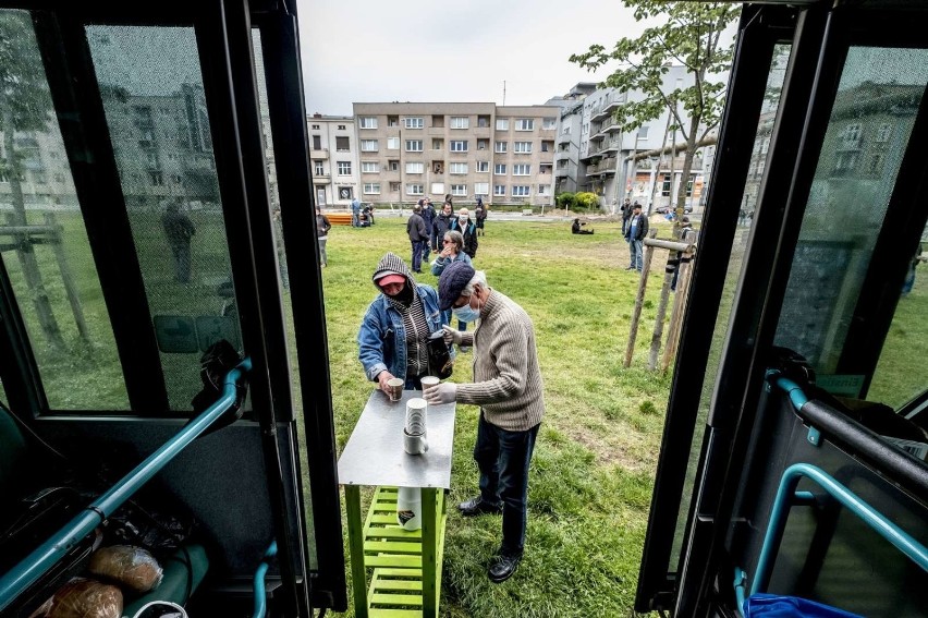 W niedzielę na Wildzie obok targowiska przy Dolnej Wildzie...