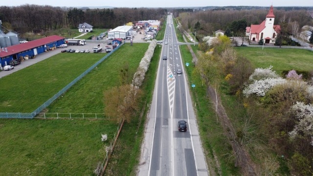 Od wtorku 4 lipca do 22 listopada remontowany będzie między innymi fragment drogi krajowej nr 80 w Przysieku.