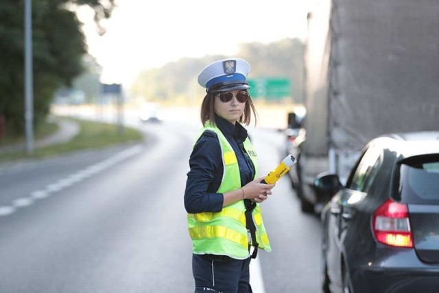 Policjanci kontrolę trzeźwości rozpoczęli o godz. 7.00. Przez godzinę kontrolowali kierujących.