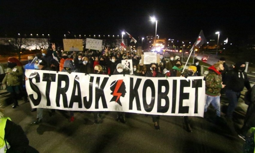 Zobacz zdjęcia z piątkowego protestu kobiet na ulicach Wrocławia