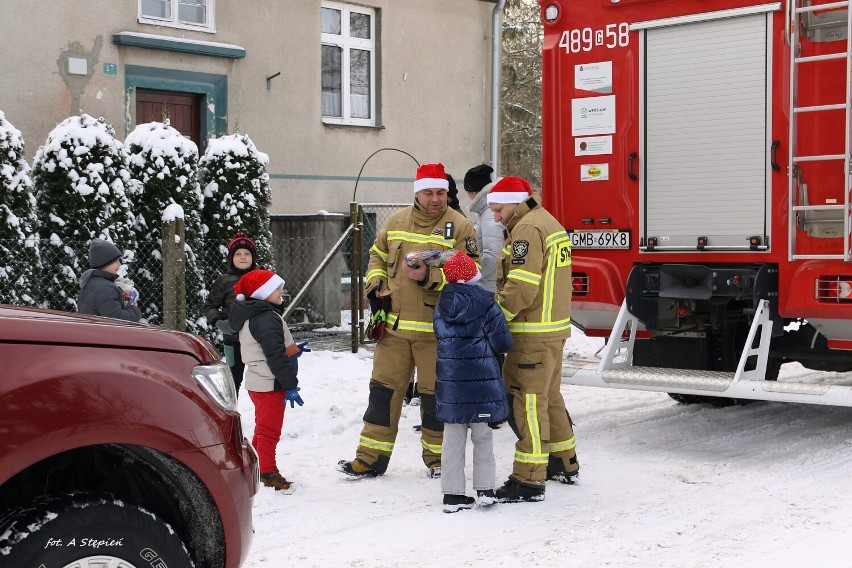 "Zaprzęg Świętego Mikołaja" przejechał przez gminę Stare Pole. W tym roku akcja miała charytatywny charakter