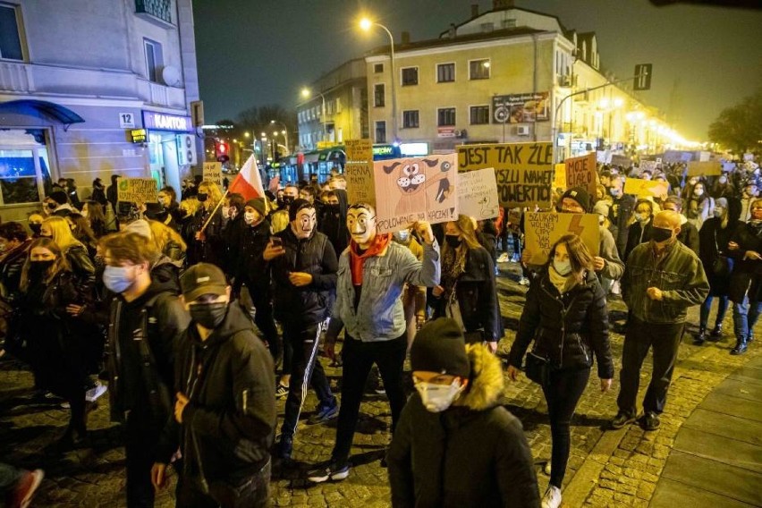 Protest kobiet w Białymstoku - 30.10.2020. W piątek kolejna...